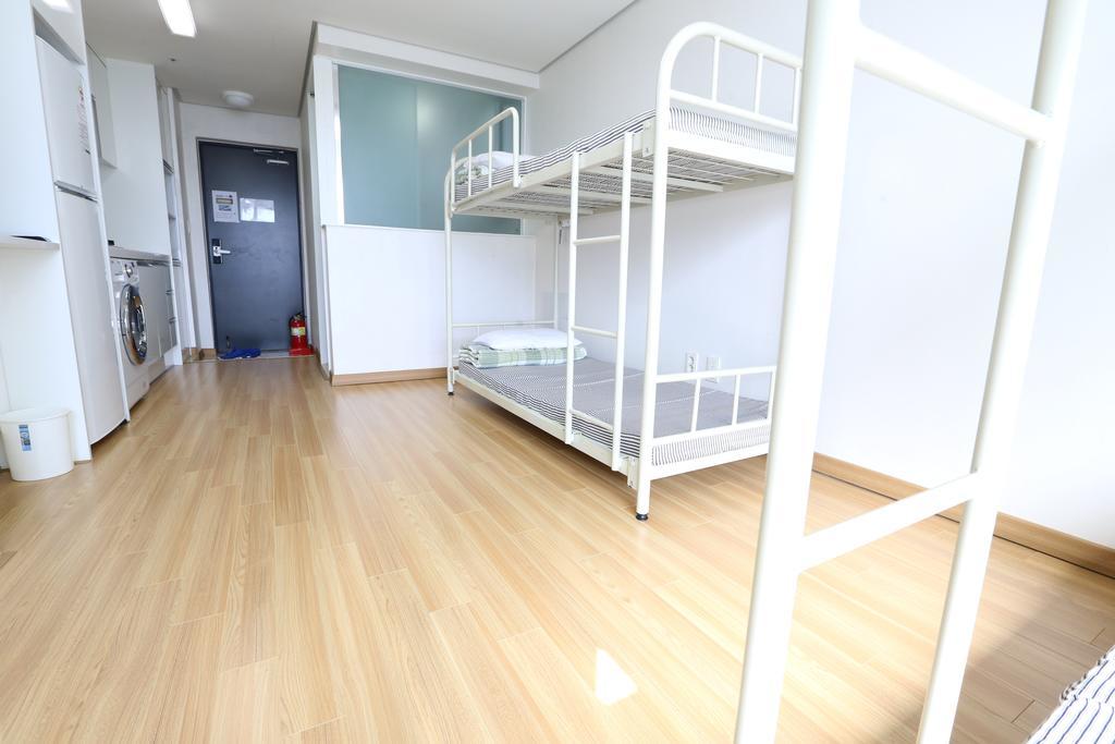 Хостел Phil House Guri Номер фото